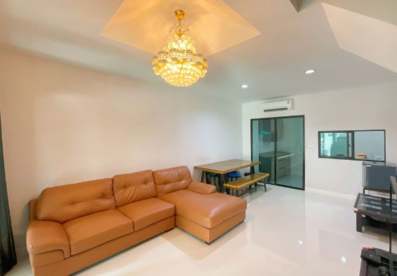 รูป ทาวน์โฮม 3 ชั้น บ้านกลางเมือง พหลโยธิน 50 บ้านสวย เฟอร์ครบทุกห้อง พร้อมอยู่  - รูปที่ 3/12