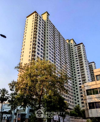 Condos for sale Suan Sunandha University  : 1-BR Condo at Lumpini Place Phahol-Saphankhwai near BTS Saphan Khwai (ID 1987594)