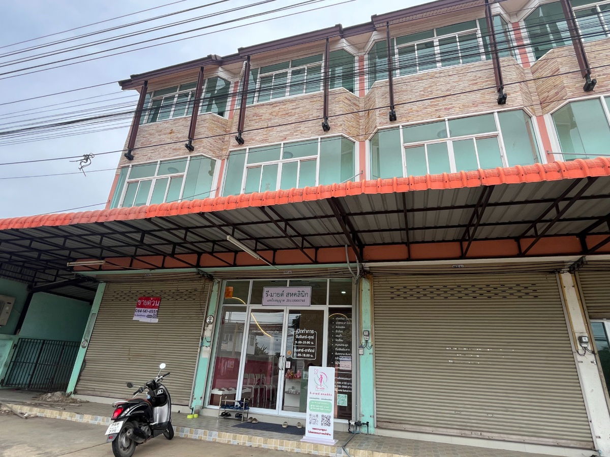 รูป ขายด่วน! อาคารภาณิชย์ 3 ชั้น ติดถนนใหญ่ เกาะโพธิ์ – ท่าบุญมี ต.ท่าบุญมี อ.เกาะจันทร์ จ.ชลบุรี - รูปที่ 5/13