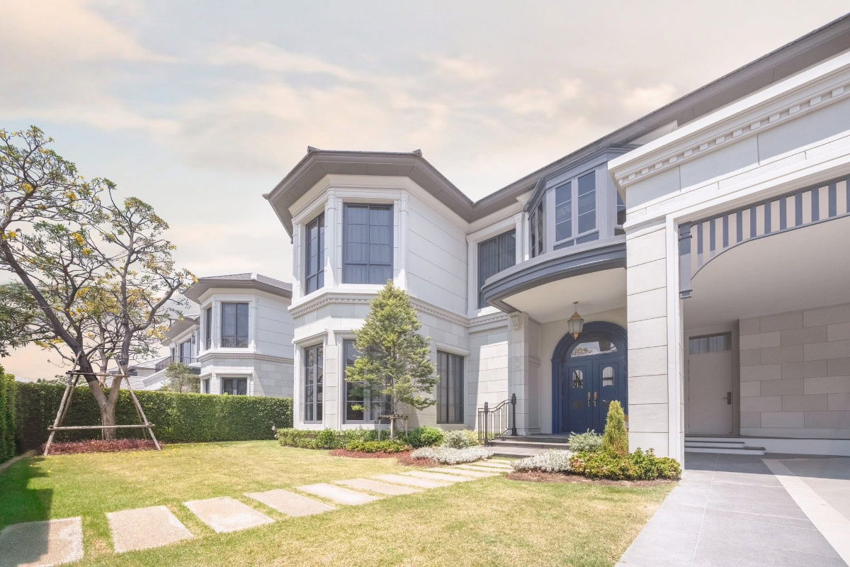 picture  Buy and sell luxury houses at Narasiri Krungthep Kreetha. Ready to move in. Good location near expressway, schools, and leading department stores - 1/7