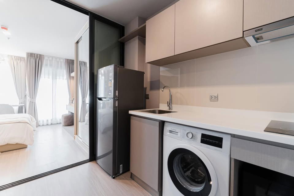 picture 🧚‍♀️For Rent 🌞 : Life Ladprao Studio Need more information, please contact via Line ID : @ghouse.property - 11/13