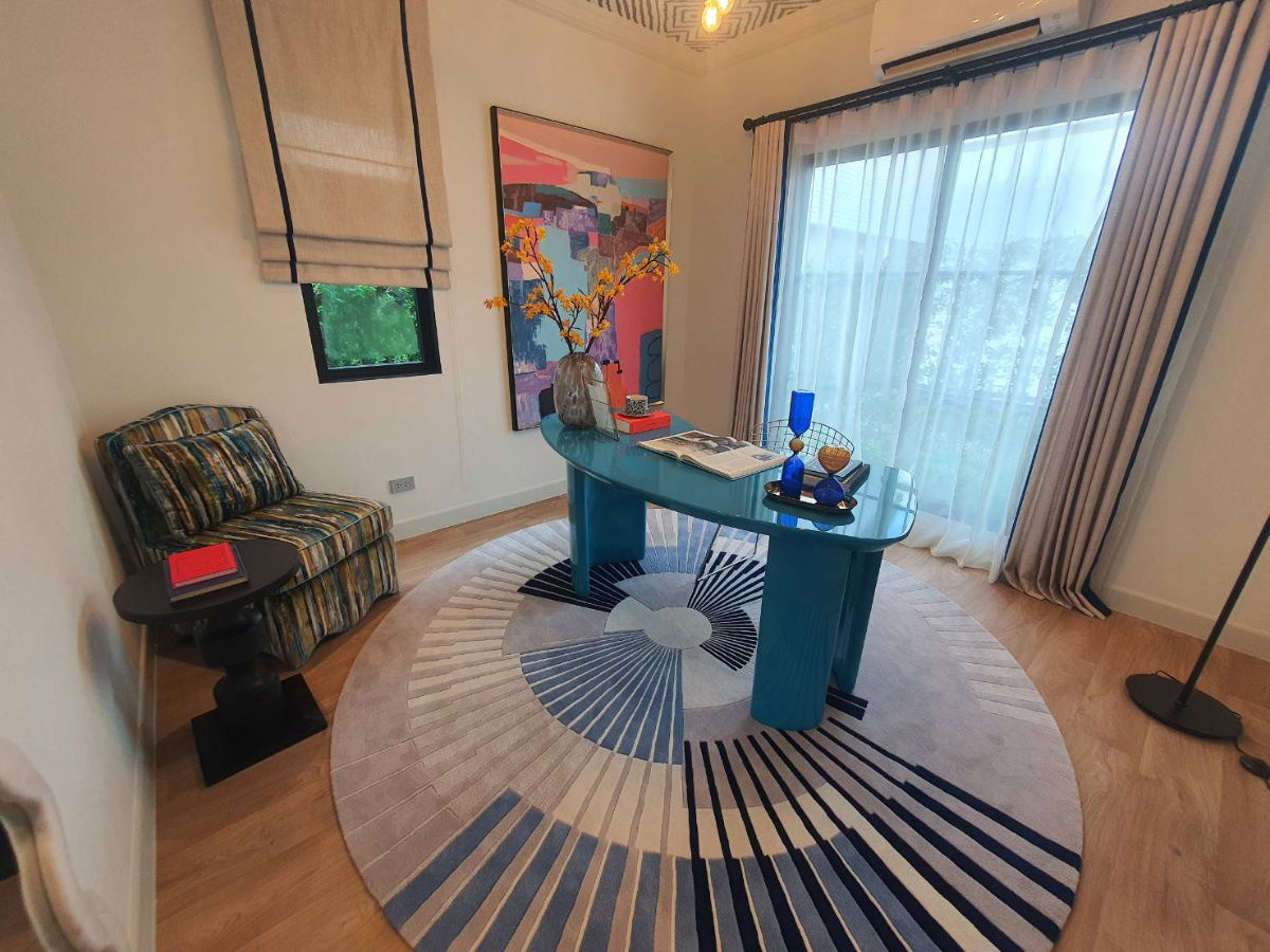 รูป Corner Show House, 204 sq.m., Setthasiri Bangna–Suvarnabhumi Inbound direction to the city Excellent connectivity, only 500 meters to the expressway - รูปที่ 11/20
