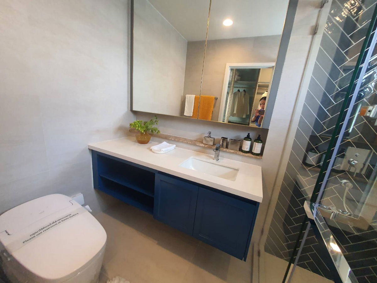 รูป Corner Show House, 204 sq.m., Setthasiri Bangna–Suvarnabhumi Inbound direction to the city Excellent connectivity, only 500 meters to the expressway - รูปที่ 13/20