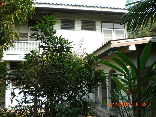 รูป ที่หายาก! ขาย ที่ดิน พร้อมบ้านไม้ ซอยโรงน้ำแข็งเก่า ถนนสาทรใต้ (ซ.เจริญราษฏร์1 แยก 3 ) โฉนด 190 ตรว. . - รูปที่ 5/6