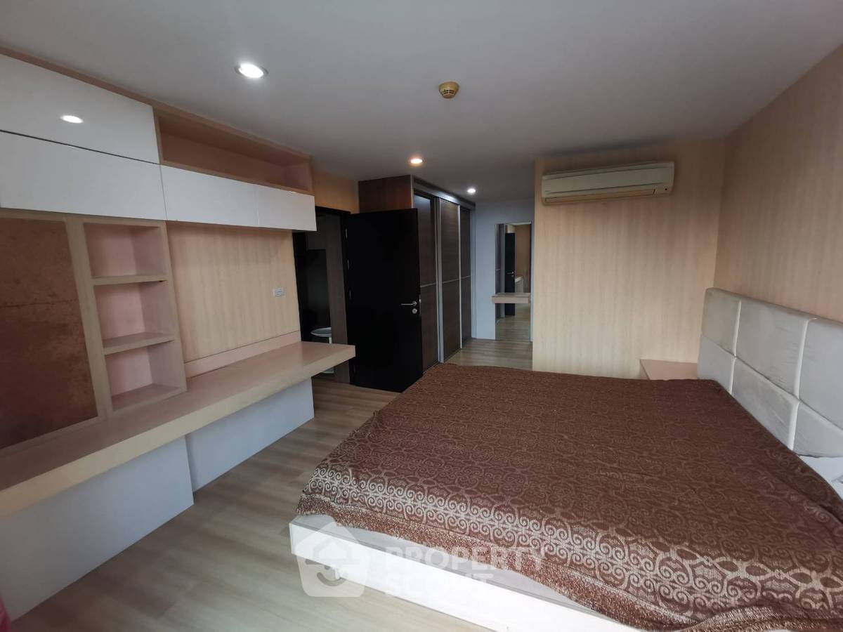 picture 3-BR Condo at Morning Side Heights Ratchada 30 Condominium near MRT Ratchadaphisek (ID 2081030) - 4/14