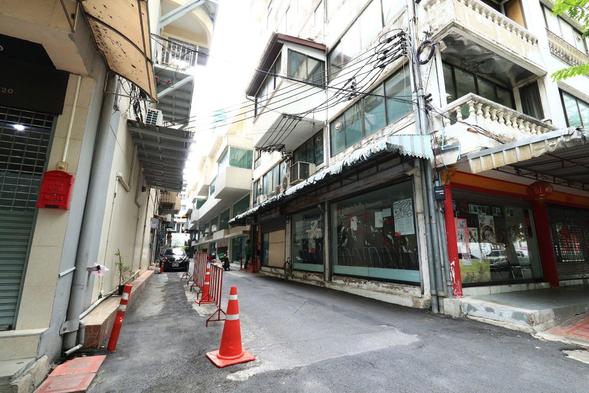 picture S372 🏢 3-storey commercial building for sale in Silom area, on the main road, 185 sq m, suitable for business and residence, only 320 million baht. - 11/21