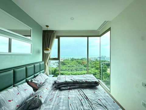Riviera Jomtien Condominium  Pool view 
