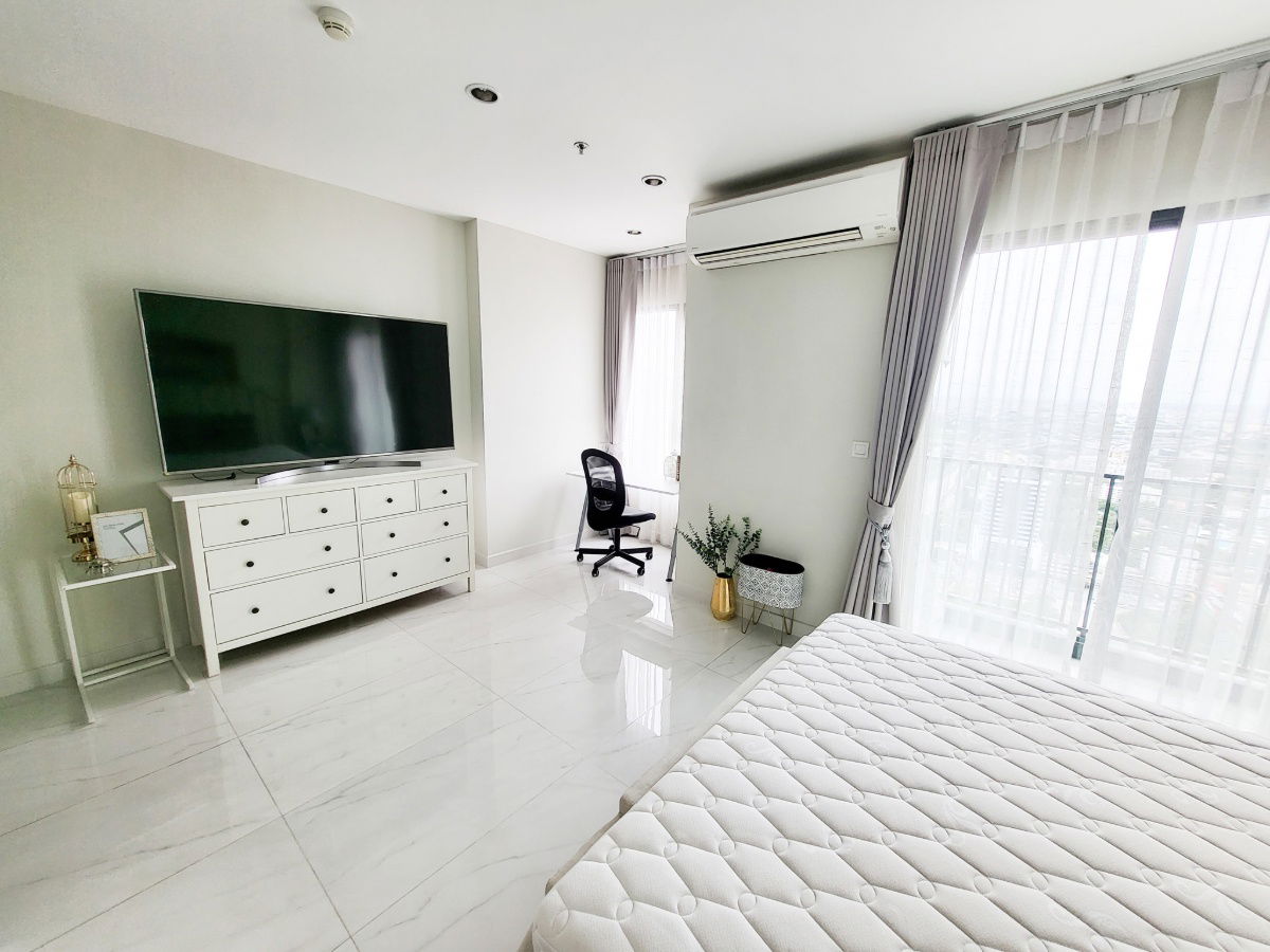 picture Condo for rent C Ekkamai Monthly 65,000 thb. - 7/11
