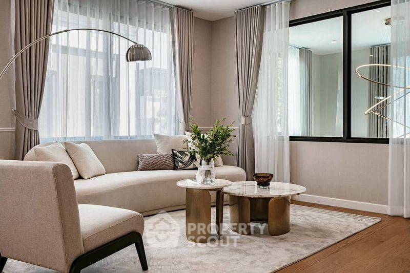 picture 5-BR House at CINQ ROYAL Krungthep Kreetha in Saphan Sung (ID 2248691) - 8/20