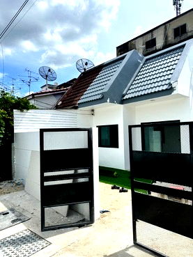 Townhouses for rent Bang Khae : Townhouse for rent, riverside, 42 sq m, Veerawat Village, Phetkasem 94, Bang Khae, near MRT Lak Song ✨ Newly renovated ✨ Parking for 2 cars!!