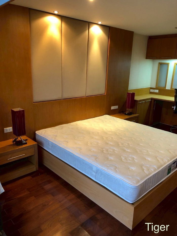 รูป ขายโดยตรงเจ้าของ ราคาถูก  state tower silom bangkok Tel.0989807696.  - รูปที่ 13/13