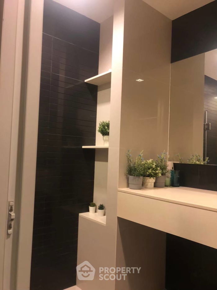 picture 1-BR Condo at Rhythm Ratchada-Huaikwang near MRT Huai Khwang (ID 2137950) - 8/10