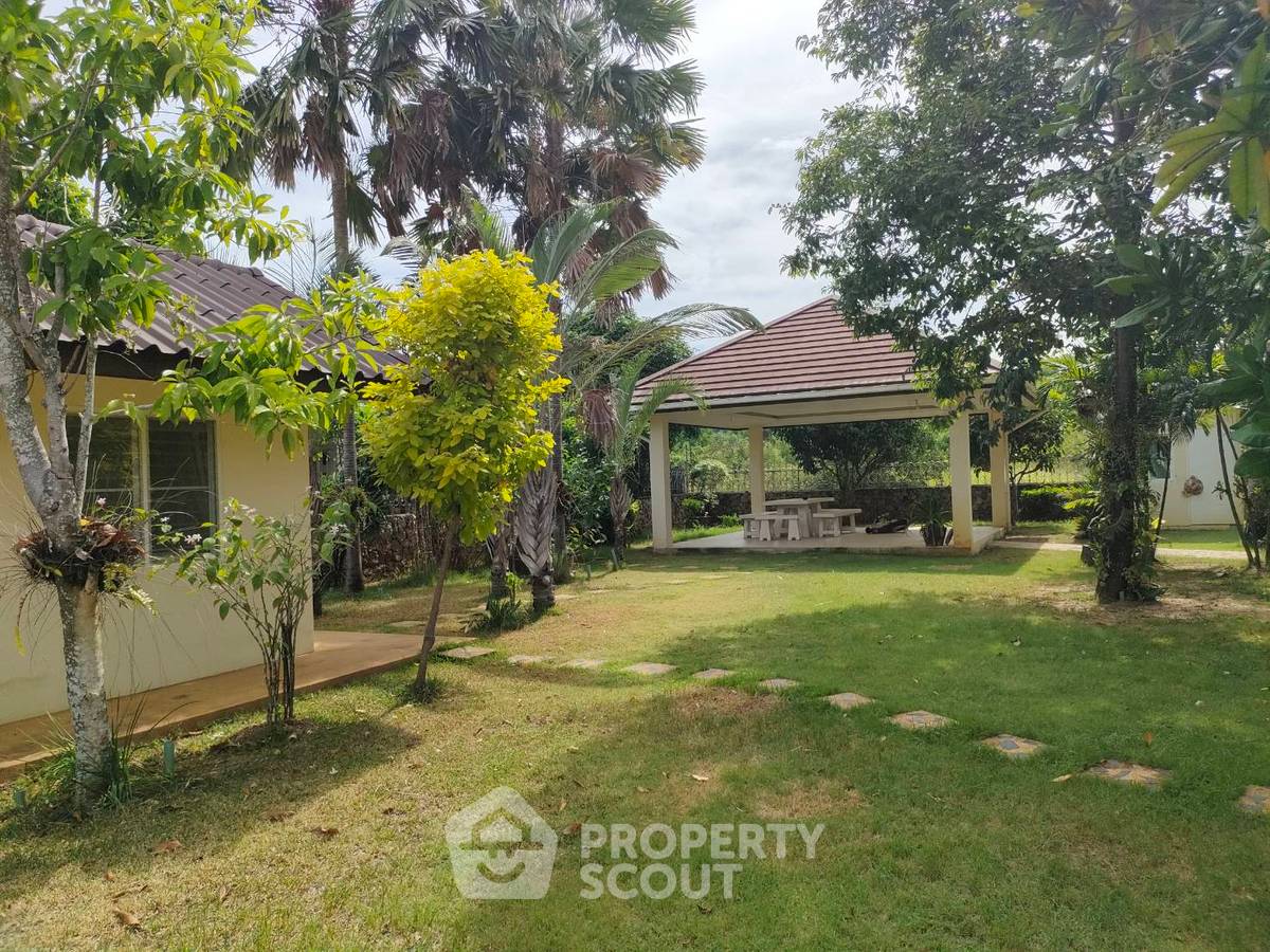 รูป บ้าน 6-ห้องนอน ใน บางเสร่ (ID 1545890) - รูปที่ 2/36