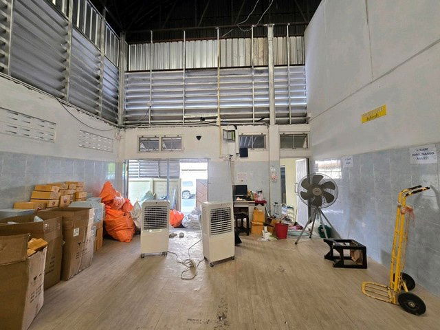 picture FOR RENT  WAREHOUSE PROPERTY  45000 BAHT per MONTH - 4/8