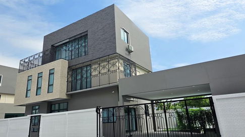UK06-007 ให้เช่า Pool Villa สุดหรู ใจกลางอมตะนคร  70,000 บาท/เดือน | ขาย 35 ล้าน