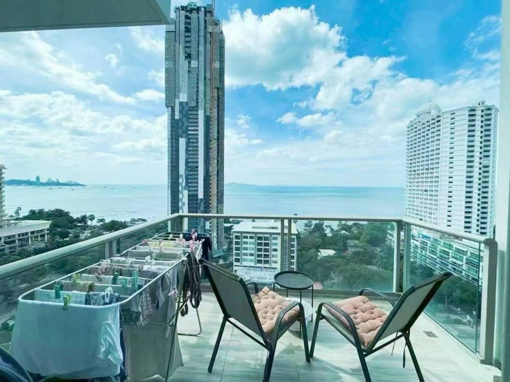 picture The Riviera Wongamart Condominium  -pool view  - 22/30