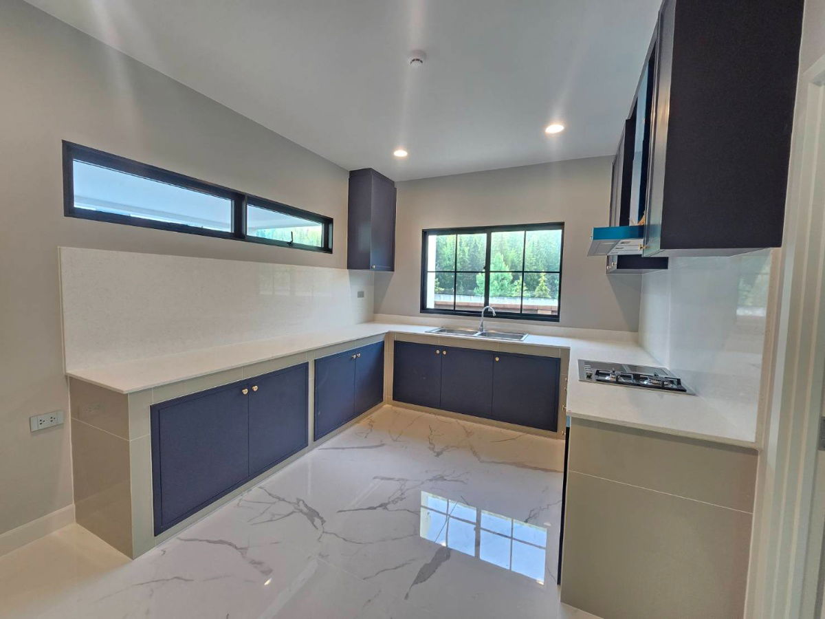 รูป 281 sq.m.  with 4 bedrooms Setthasiri Bangna–Suvarnabhumi - รูปที่ 5/17