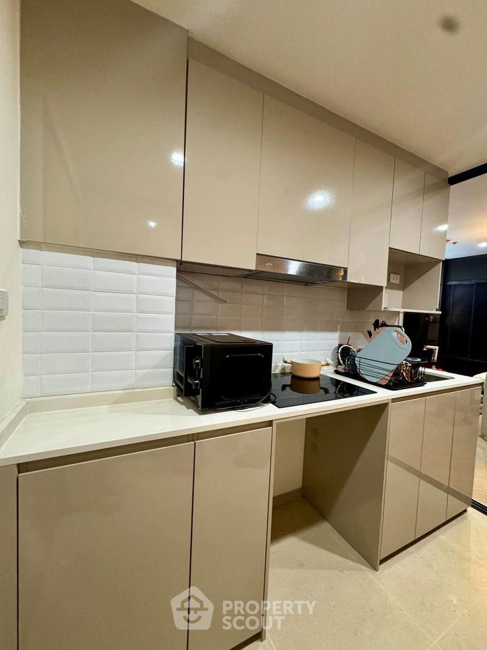 picture 2-BR Condo at Na Reva Charoennakhon near BTS Pho Nimit (ID 2248663) - 2/6