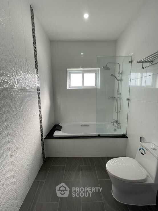 picture 3-BR Villa close to Nongnooch Garden Pattaya (ID 2245698) - 7/7