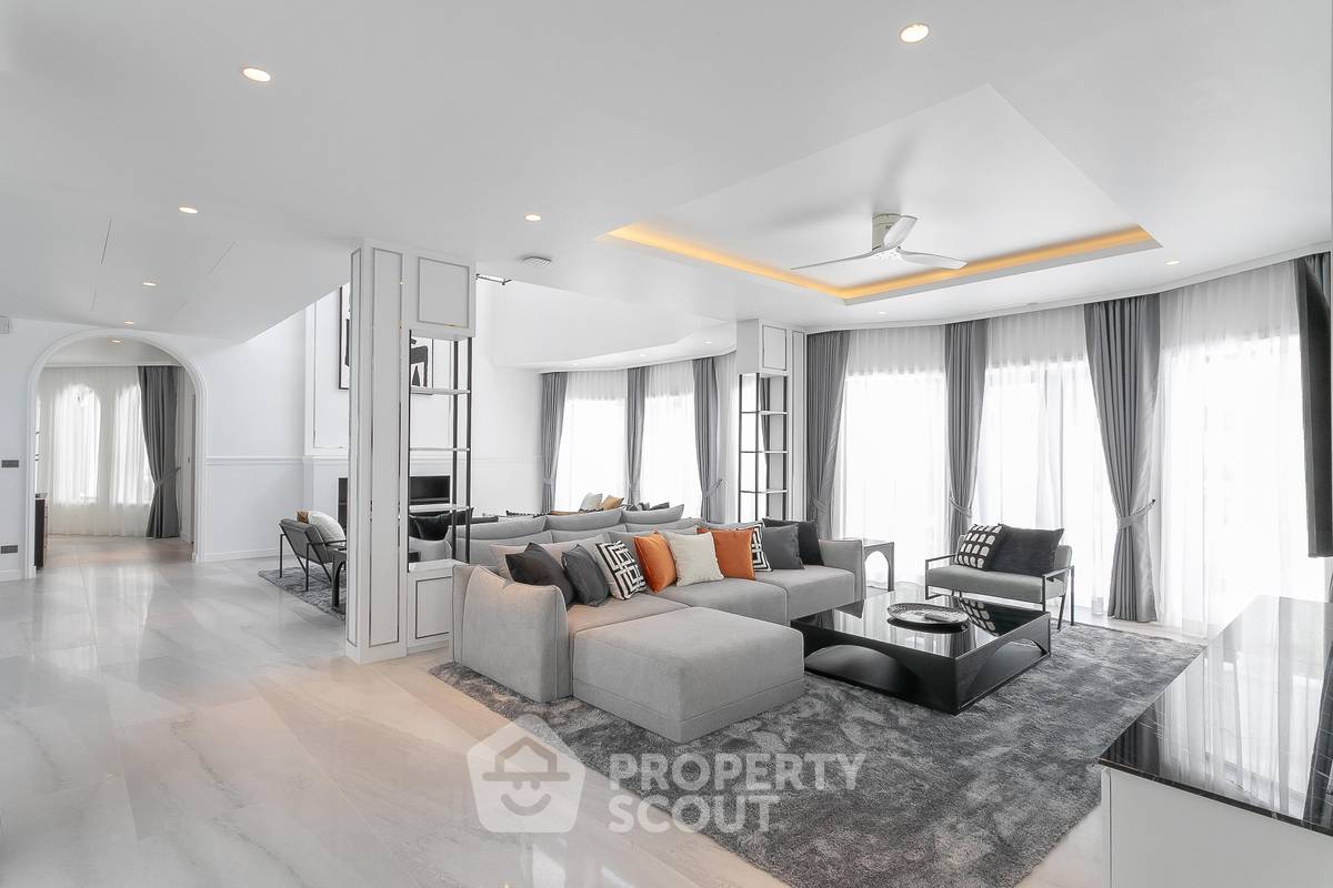 picture 5-BR Villa close to Blue Tree Phuket (ID 2120659) - 9/44