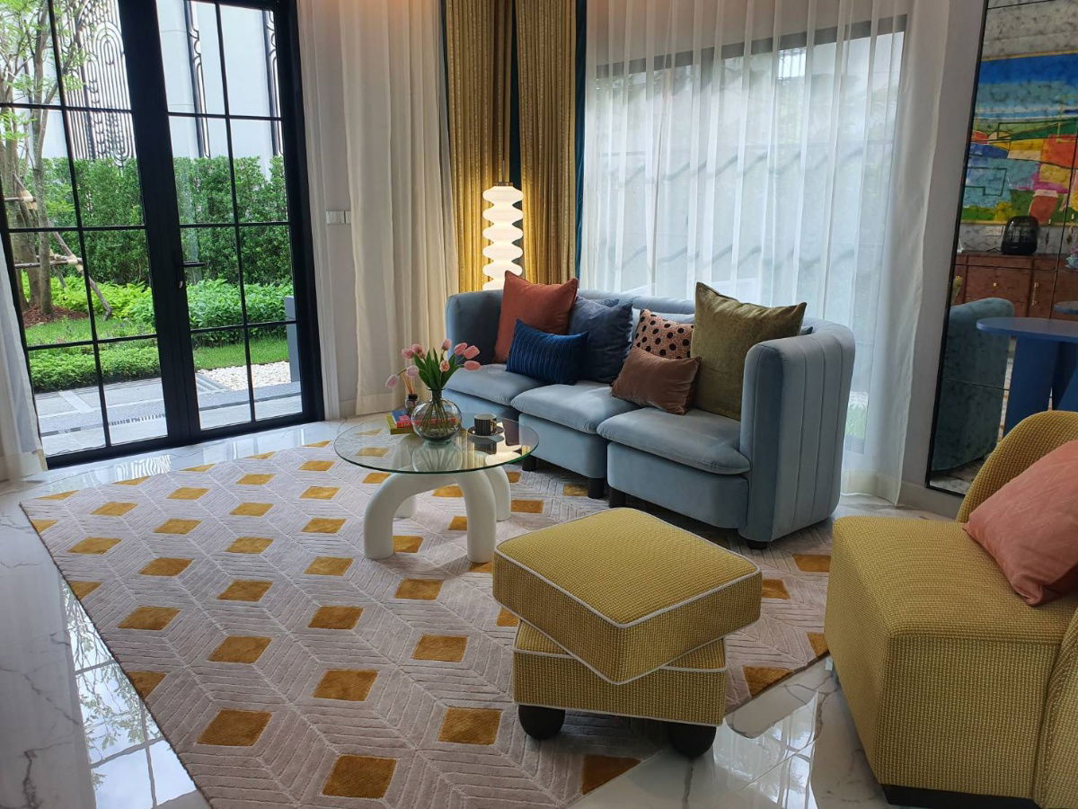 รูป Corner Show House, 204 sq.m., Setthasiri Bangna–Suvarnabhumi Inbound direction to the city Excellent connectivity, only 500 meters to the expressway - รูปที่ 9/20