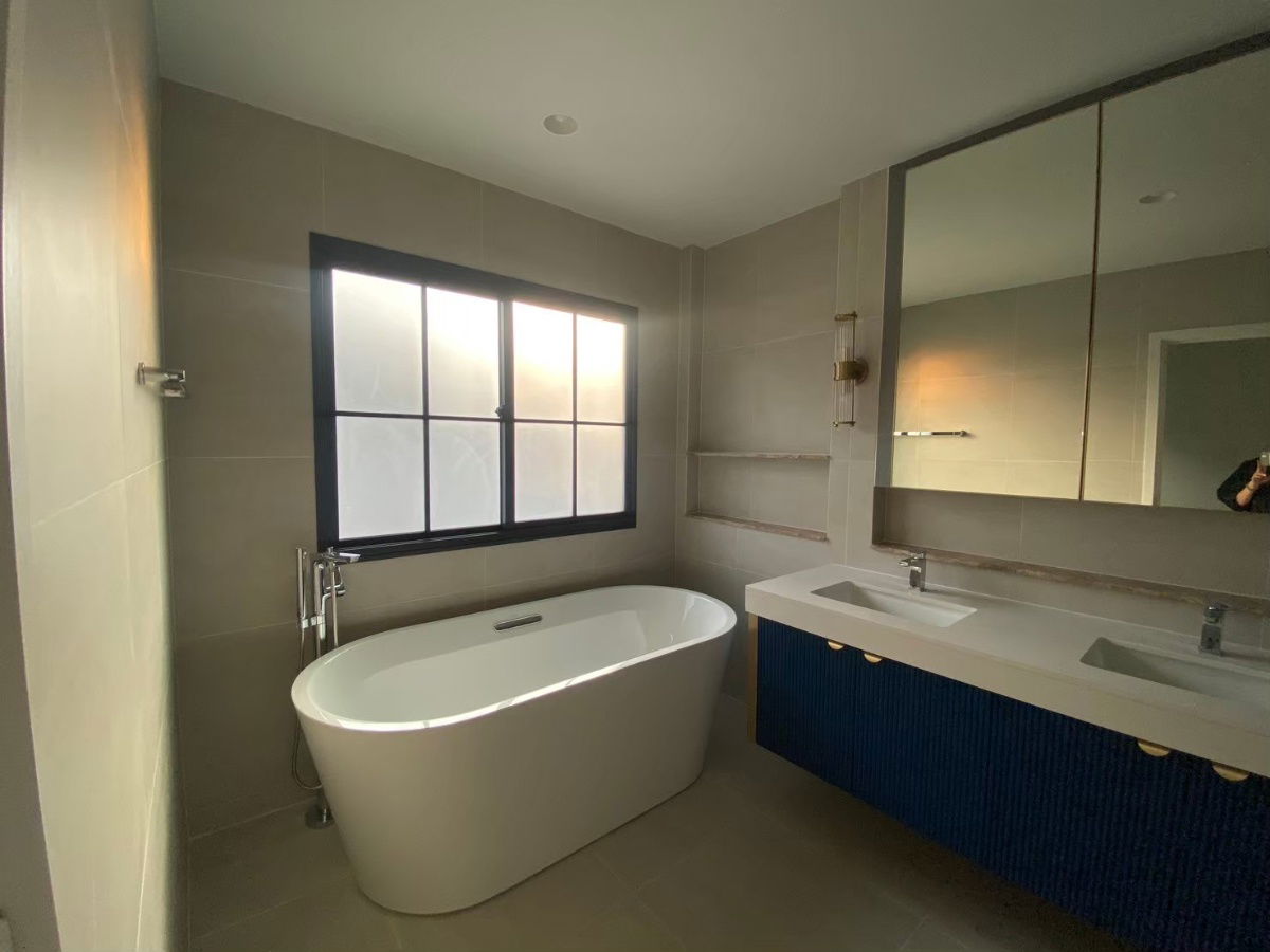 รูป ขายบ้านเดี่ยว 281 ตร.ม. ดีไซน์หรู พร้อมสิ่งอำนวยความสะดวกครบครัน - รูปที่ 11/18