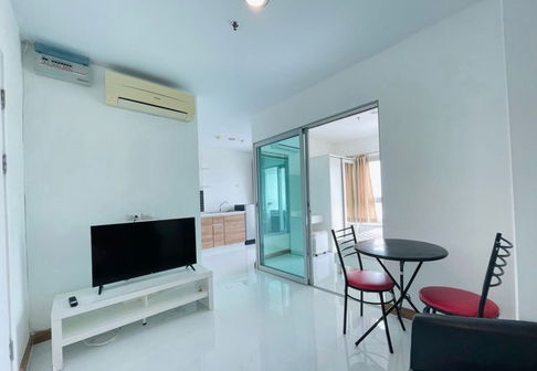 For rent: Aspire Rama 4, corner room, beautiful, fully furnished, ready to move in, near BTS Phra Khanong. Interested, add Line @841qqlnr