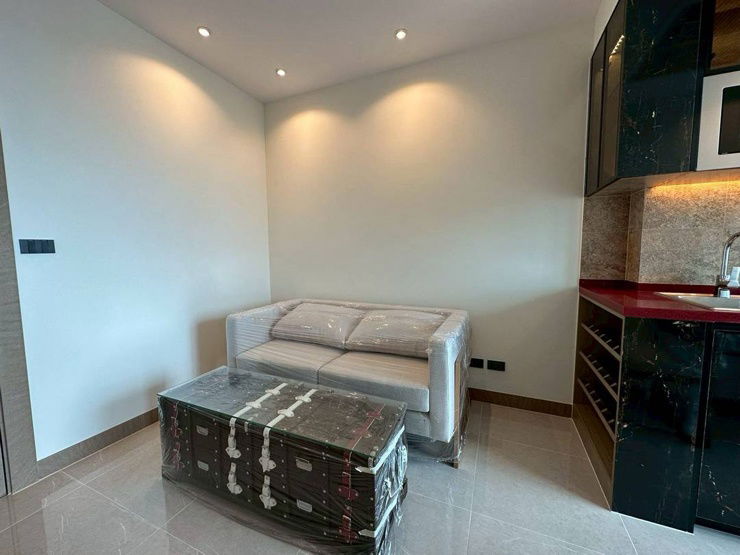 picture Riviera Ocean Drive Condominium   - 4/17