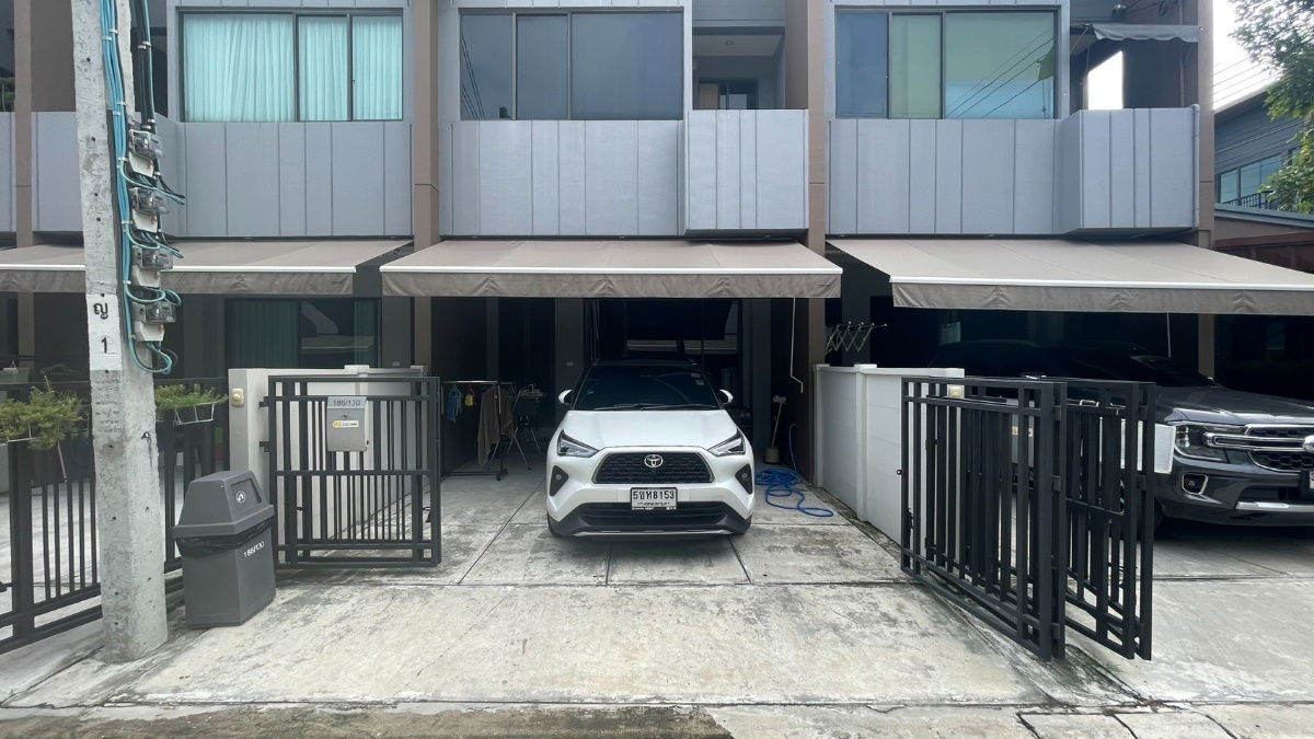 รูป 🏡🏡ปล่อยเช่า!! บ้านกลางเมืองราชพฤกษ์ 3 ชั้น ใกล้เซ็นทรัลเวสต์วิลล์ แต่งครบ หิ้วกระเป๋าเข้ามาอยู่ได้เลย!!🏡🏡 - รูปที่ 1/19