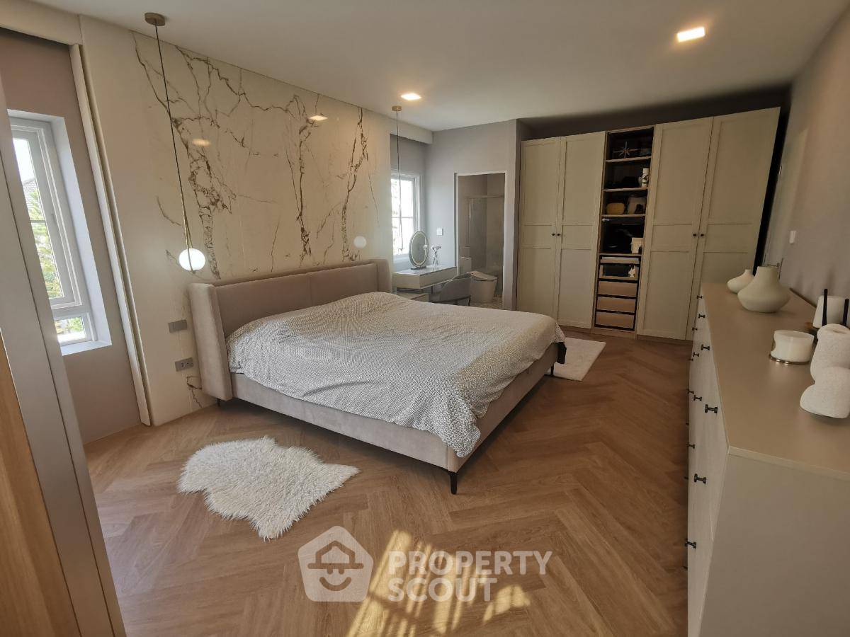 picture 3-BR House at Chaiyapruek Bangna Km 15 in Bang Chalong (ID 1598064) - 9/28