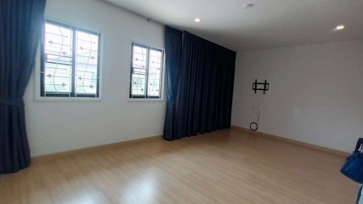 picture Two-storey townhouse for sale in Pruksa Ville Ramkhamhaeng 109, Saphan Sung, Bangkok - 5/14