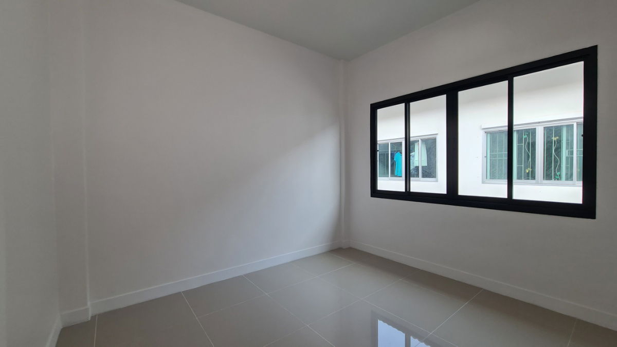 รูป  S370 🏡 ขายทาวน์เฮาส์ 2 ชั้น ทำเลดี 📍 หมู่บ้านราชพฤกษ์ ฉลองกรุง เฟส 3 ราคาเพียง 2,790,000 บาท พิเศษฟรีโอน - รูปที่ 8/19