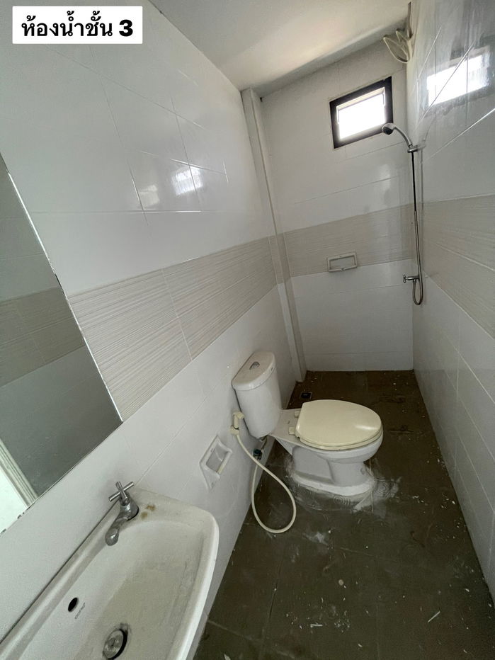 picture For Rent: 3.5-Storey Commercial Building, 19 Sq. Wah (76 Sq.m.) Located at Khlong Khwang Intersection, Bang Bon 5 Road, Nong Khaem District, Bangkok - 15/17