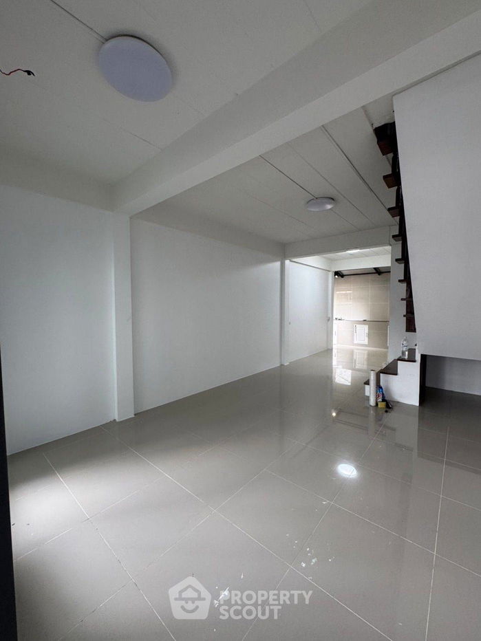 รูป บ้าน 2-ห้องนอน ใกล้ พัทยาตะวันออก (ID 2245808) - รูปที่ 20/34