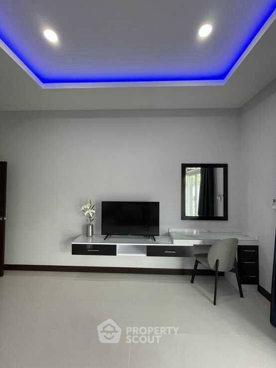 picture 3-BR Villa close to Nongnooch Garden Pattaya (ID 2245698) - 5/7