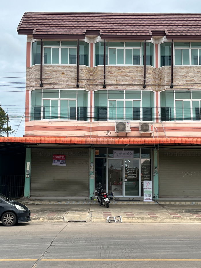 รูป ขายด่วน! อาคารภาณิชย์ 3 ชั้น ติดถนนใหญ่ เกาะโพธิ์ – ท่าบุญมี ต.ท่าบุญมี อ.เกาะจันทร์ จ.ชลบุรี - รูปที่ 7/13