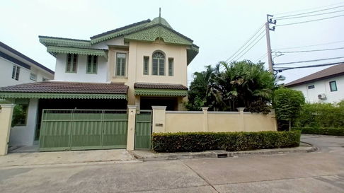 มัณฑนา พระราม 9 กรุงเทพกรีฑาตัดใหม่ บ้านเดี่ยวหัวมุม เนื้อที่ 62.10 ตร.วา Built in ทั้งหลัง พร้อมอยู่