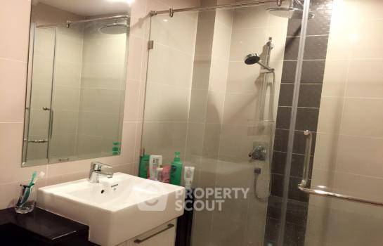 picture 2-BR Condo at Supalai Lite Sathorn-Charoenrat in Bang Khlo (ID 424737) - 7/9