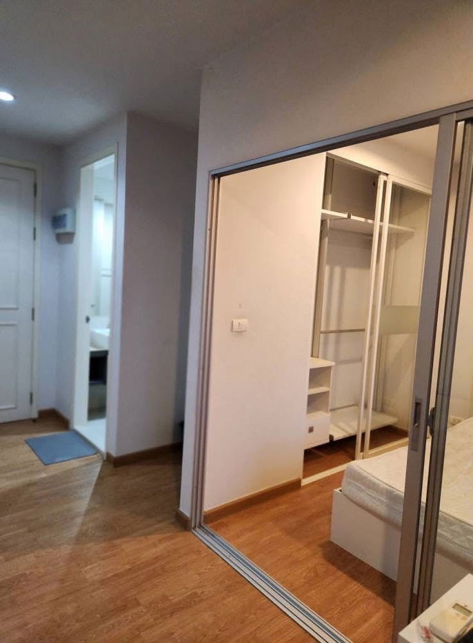 picture Forrent.  The Parkland Phetkasem Condominiums  - 4/8