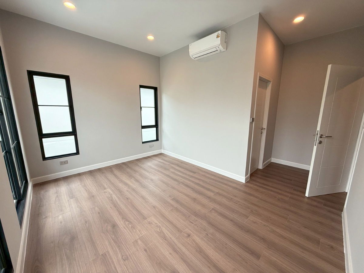 รูป Last Chance! บ้านเดี่ยว 204 ตร.ม. ใกล้สวน บรรยากาศเงียบสงบ - รูปที่ 10/13
