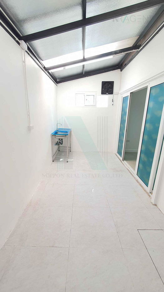 picture 🔺 For Rent 3-story Townhouse HOME IN TOWN PAHOLYOTHIN 73 4 bedroom 4 bathroom - 3/8