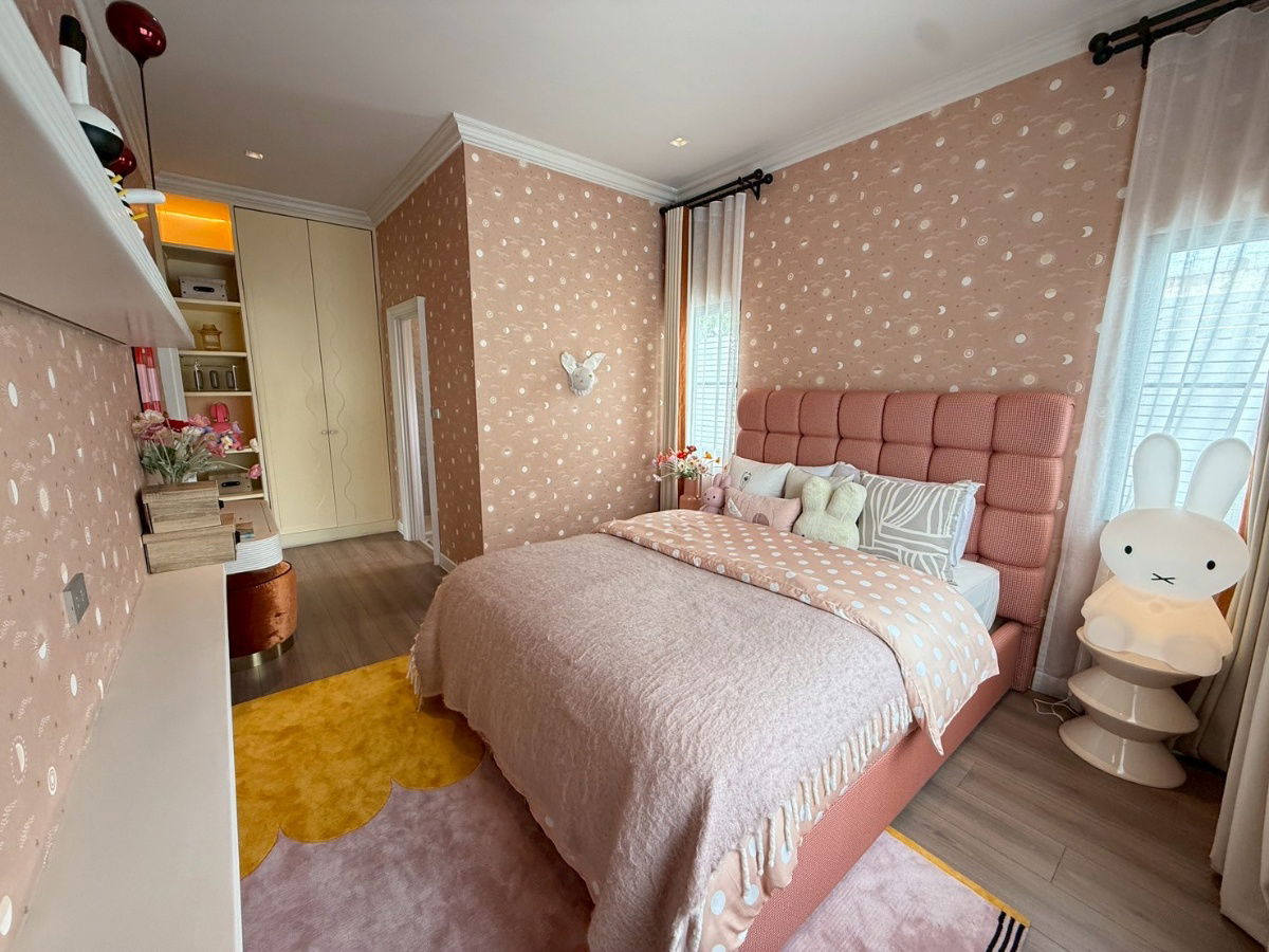 รูป For Sale!! Fully Furnished 204 sqm. House Ready to Move In Prime Location  - รูปที่ 10/12