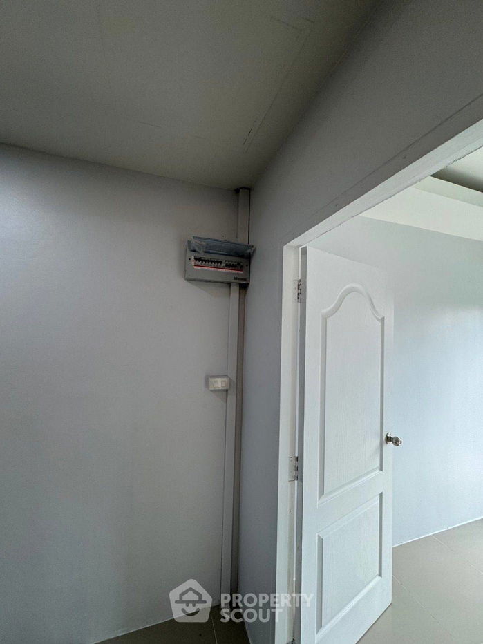 รูป บ้าน 2-ห้องนอน ใกล้ พัทยาตะวันออก (ID 2245808) - รูปที่ 30/34