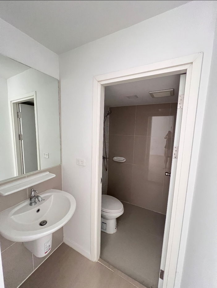 picture Two-storey townhouse for sale in Pruksa Ville Ramkhamhaeng–Outer Ring, Saphan Sung, Bangkok - 4/13