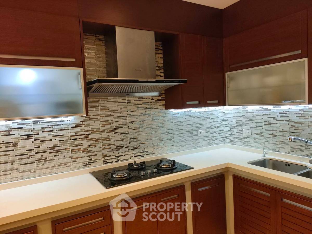รูป บ้าน 6-ห้องนอน ใน บางเสร่ (ID 1545890) - รูปที่ 21/36