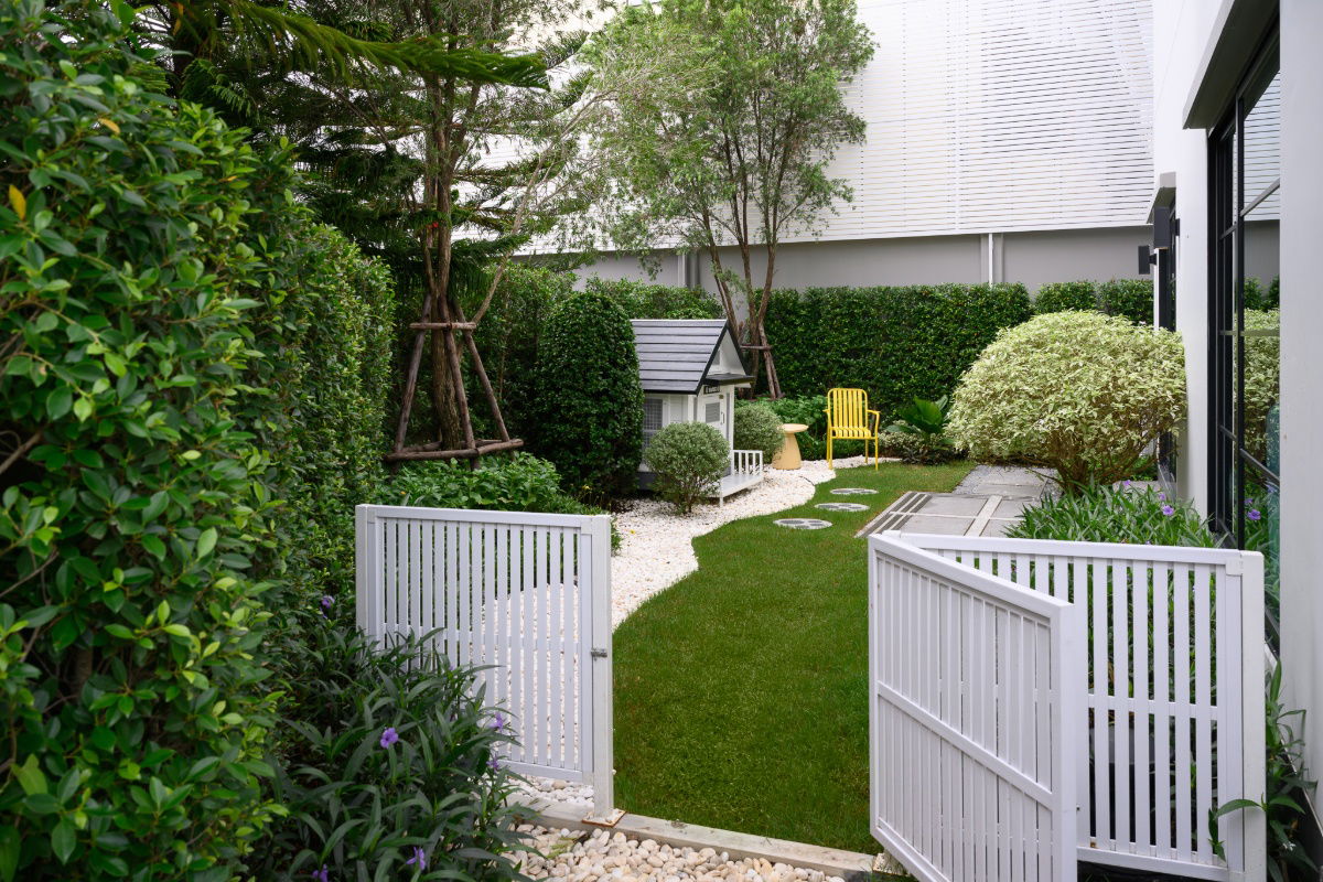 รูป For Sale!! Fully Furnished 204 sqm. House Ready to Move In Prime Location  - รูปที่ 12/12
