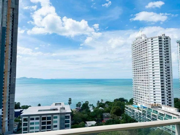 picture The Riviera Wongamart Condominium  -pool view  - 26/30