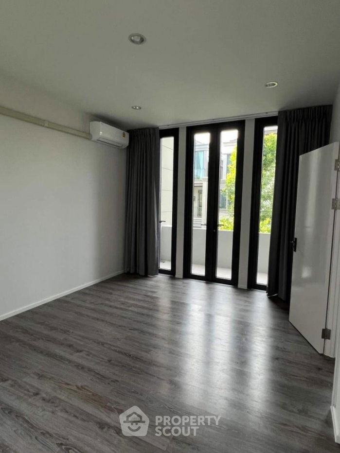รูป บ้านแฝด 3-ห้องนอน ที่ เดอะ ซอนเน่ ศรีนครินทร์-บางนา ใน ดอกไม้ (ID 1216969) - รูปที่ 14/20