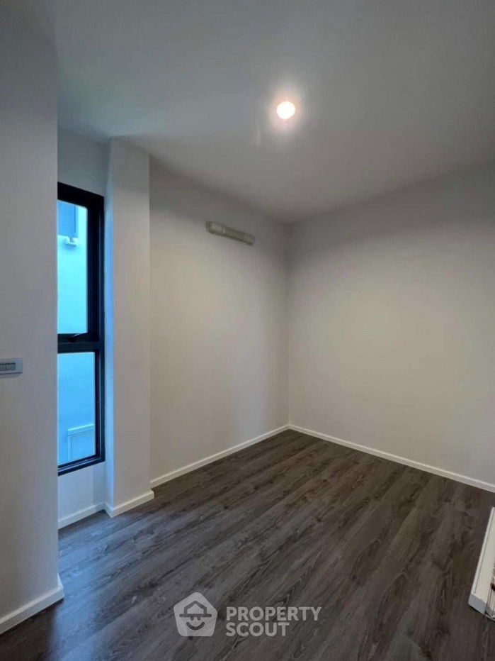 รูป บ้านแฝด 3-ห้องนอน ที่ เดอะ ซอนเน่ ศรีนครินทร์-บางนา ใน ดอกไม้ (ID 1216969) - รูปที่ 11/20