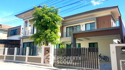 Houses for rent  Yak Jay Market : 3-BR House close to Sanctuary of Truth (ID 1415850)